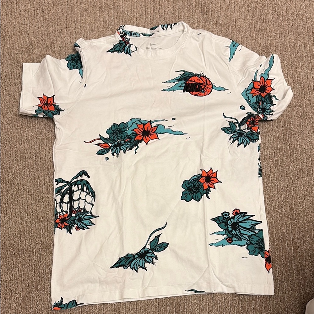 Nike T Large